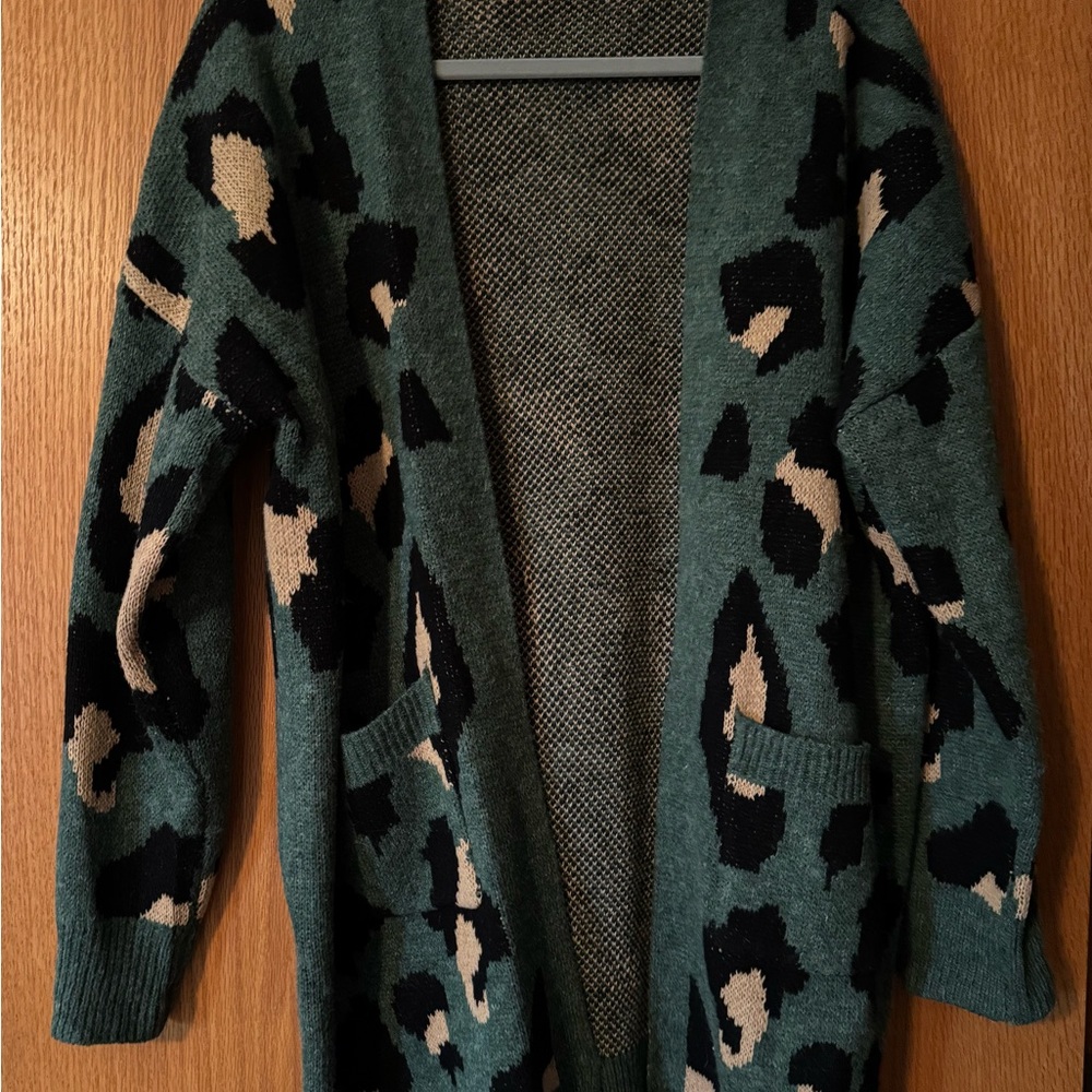 Dreamers Olive and Black Leopard Print Cardigan